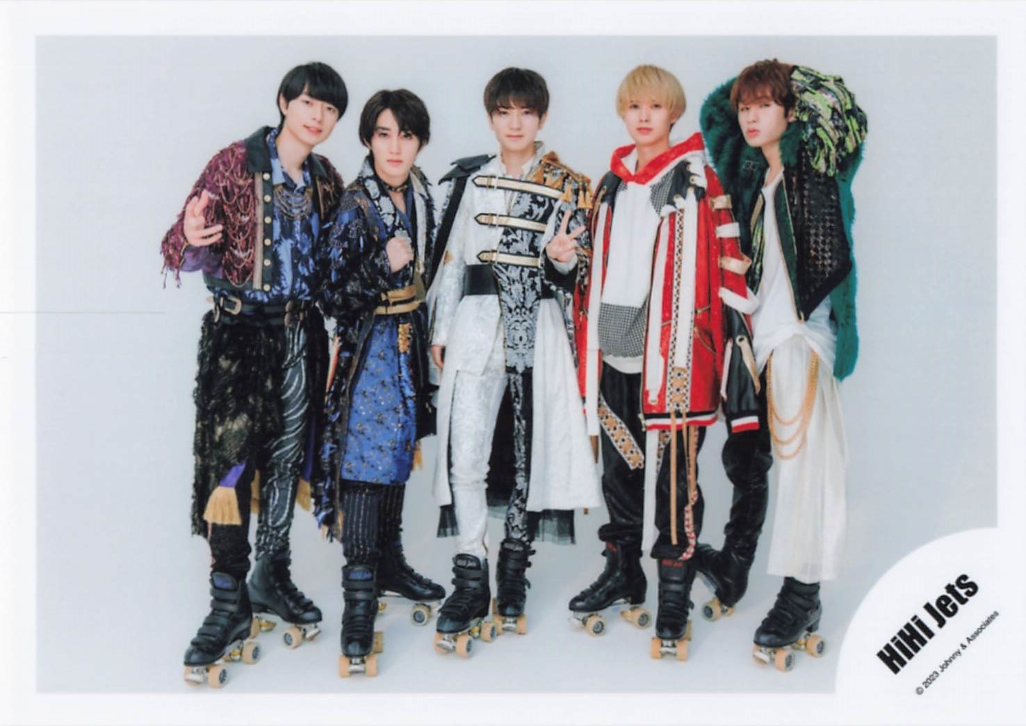ジャニーズJr. - HiHi Jets 公式写真100枚セット Amazon.co.jp: HiHi Jets 公式 生 写真（集合）HHJ00010 : おもちゃ