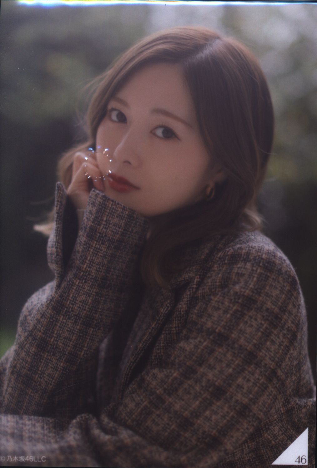 乃木坂46 年10月ランダム生写真 白石麻衣 白石麻衣 卒業 チェック柄コート まんだらけ Mandarake