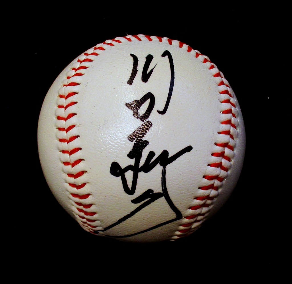 ジャイアンツ坂本勇人月間MVP初受賞記念サインボール - 5