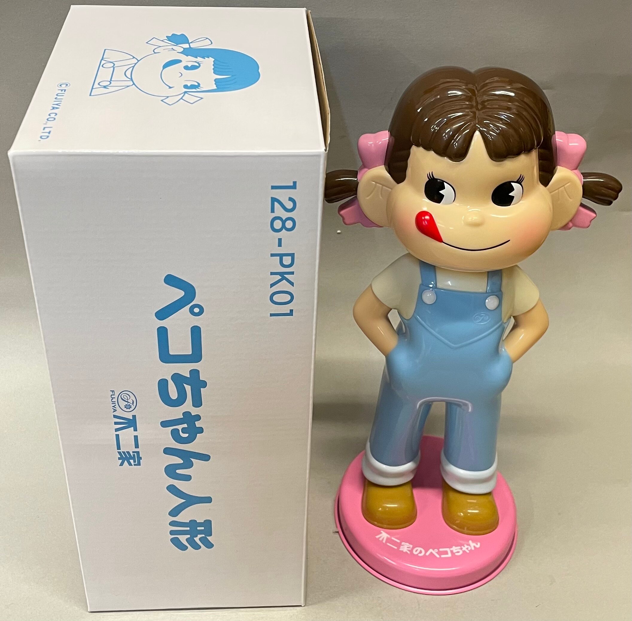 新品 ペコちゃん人形 卓上ペコちゃん 水色 - キャラクターグッズ